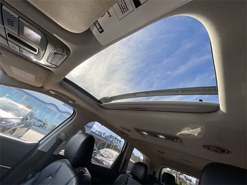 Used 2020 Kia Telluride EX image 18