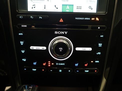 Used 2018 Ford Explorer Platinum image 34