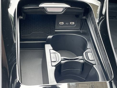 New 2026 Mercedes-Benz C 300 Sedan image 32