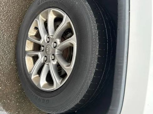 Used 2014 Jeep Grand Cherokee Limited AWD/4WD image 33