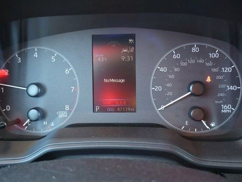 Used 2024 Toyota Corolla LE image 13