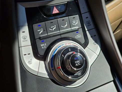 Used 2012 Hyundai Elantra Limited w/ Technology Pkg 5 image 36