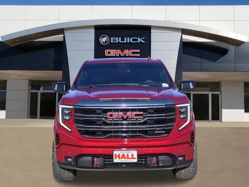 Used 2024 GMC Sierra 1500 AT4 w/ Technology Package AWD/4WD image 2