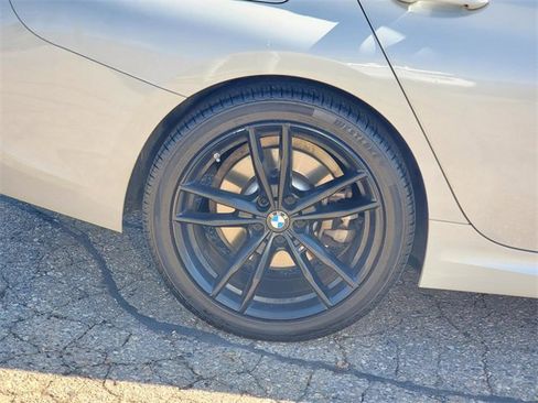 Used 2022 BMW 330e w/ M Sport Package image 5