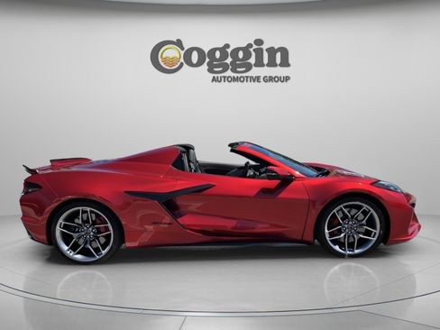 Used 2025 Chevrolet Corvette Z06 w/ Battery Protection Package RWD image 6