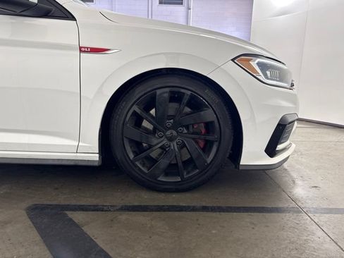 Used 2021 Volkswagen Jetta GLI FWD image 9