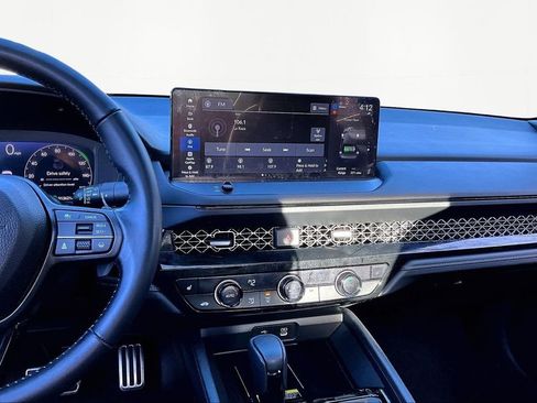 Used 2025 Honda Accord Sport image 10