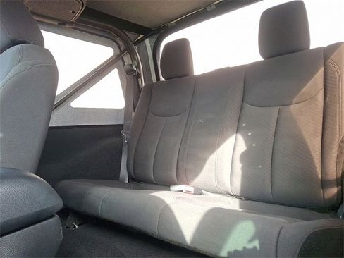 Used 2018 Jeep Wrangler Sport image 10