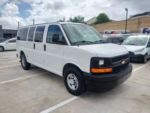 Used 2017 Chevrolet Express 2500 LS image 11