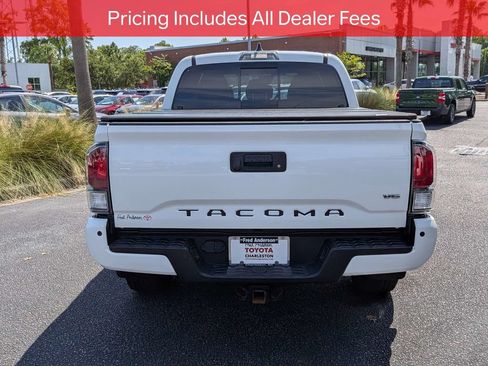 Used 2022 Toyota Tacoma Limited RWD image 6