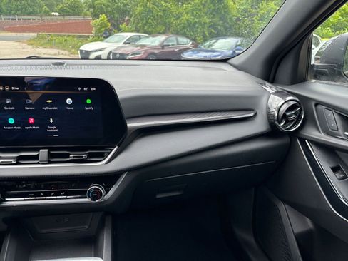 Used 2025 Chevrolet Equinox LT FWD image 34