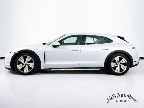 Used 2023 Porsche Taycan 4S image 4