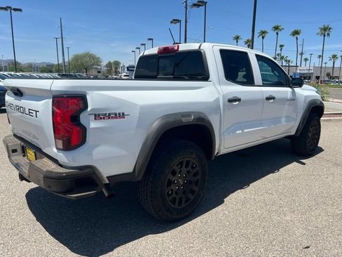 Used 2024 Chevrolet Colorado Trail Boss w/ Technology Package AWD/4WD image 3