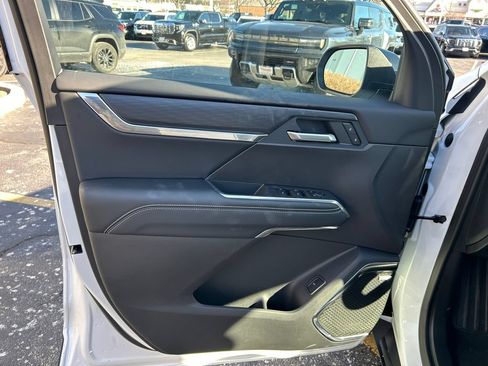 New 2026 GMC Acadia Elevation AWD/4WD image 17