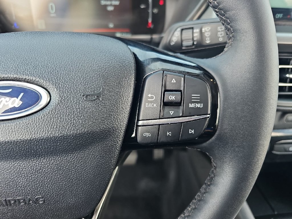 Used 2025 Ford Escape SE FWD image 19
