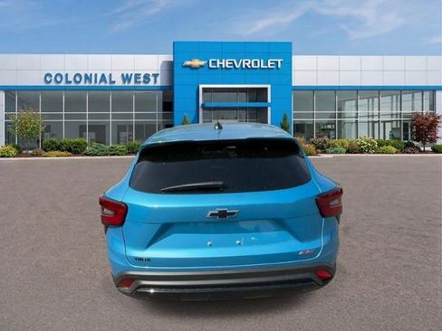 Used 2026 Chevrolet Trax RS w/ Sunroof Package FWD image 4