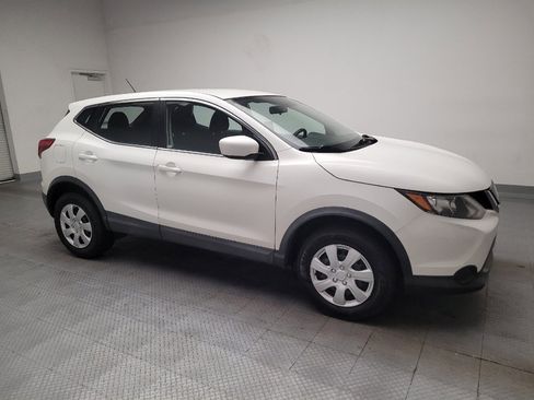 Used 2019 Nissan Rogue Sport S FWD image 11