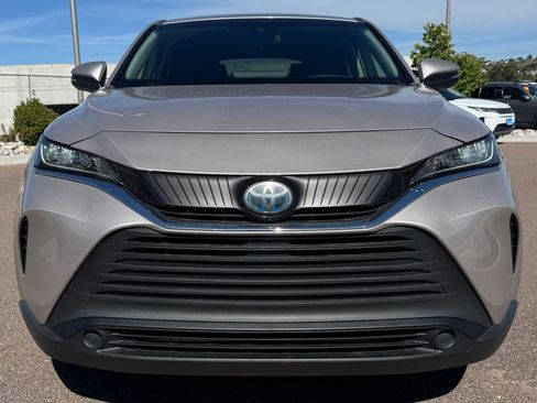 Used 2021 Toyota Venza LE AWD/4WD image 2