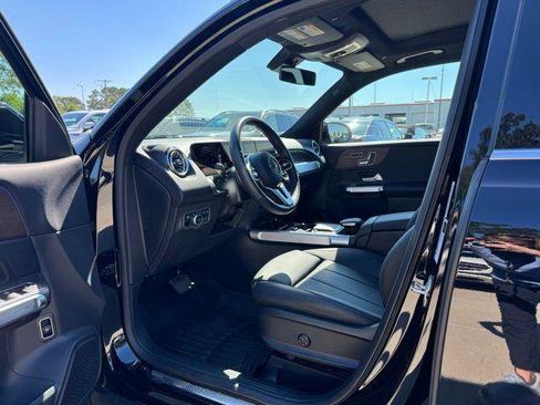 Certified 2023 Mercedes-Benz GLB 250 image 5