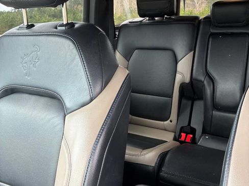 Used 2023 Ford Bronco Wildtrak image 26