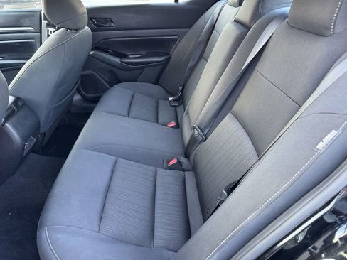 Used 2023 Nissan Altima 2.5 SV image 8