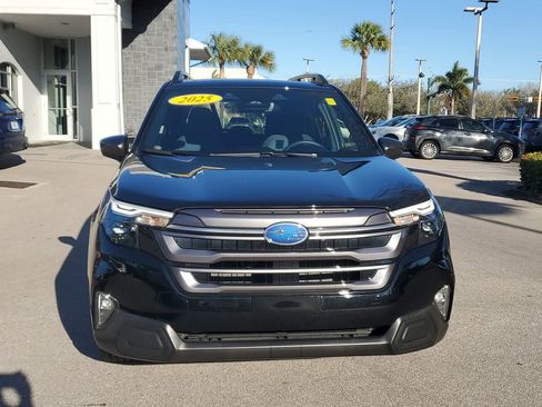 Used 2025 Subaru Forester Premium image 8