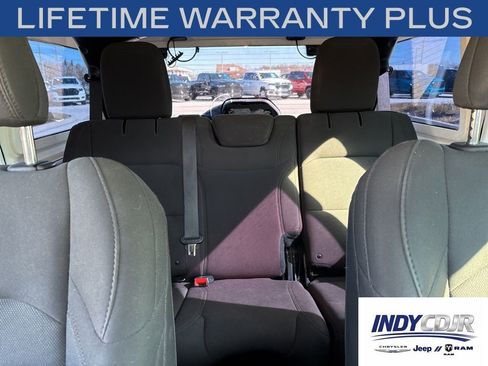 Used 2018 Jeep Wrangler Unlimited Sport AWD/4WD image 15