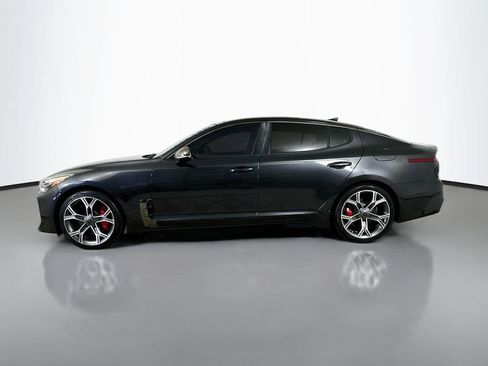 Used 2020 Kia Stinger GT1 RWD image 4