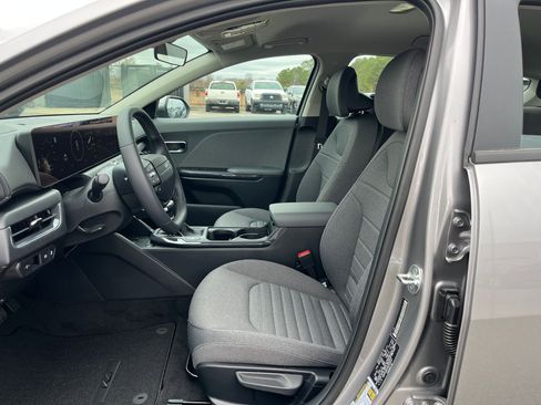 New 2025 Kia K4 EX image 26
