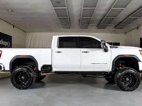 Used 2020 GMC Sierra 2500 Denali w/ Technology Package AWD/4WD image 5