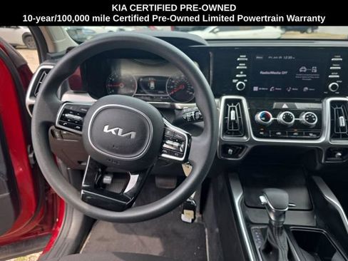 Certified 2023 Kia Sorento LX AWD/4WD image 7