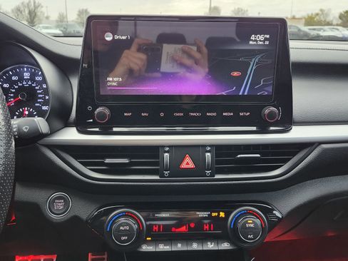 Used 2022 Kia Forte GT w/ GT Technology Package image 31