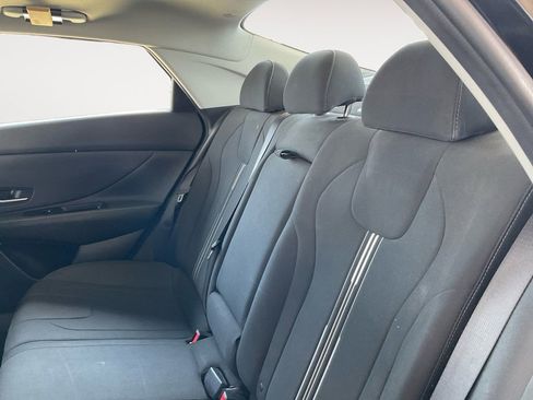 Used 2022 Hyundai Elantra SEL w/ Convenience + Premium Package image 29