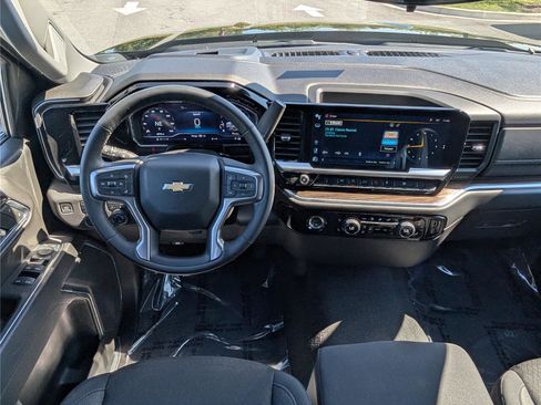 Used 2023 Chevrolet Silverado 1500 LT image 16