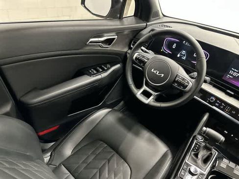 Used 2025 Kia Sportage X-Line AWD/4WD image 12