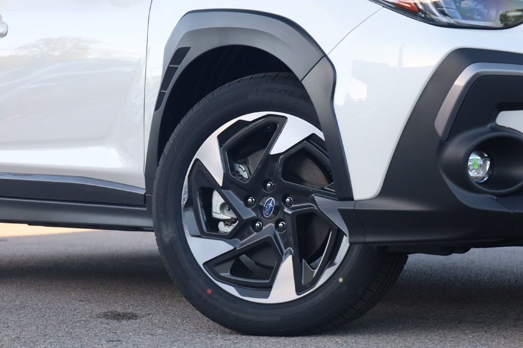 Used 2026 Subaru Crosstrek 2.5i Limited w/ Crosstrek Mirror Package AWD/4WD image 3