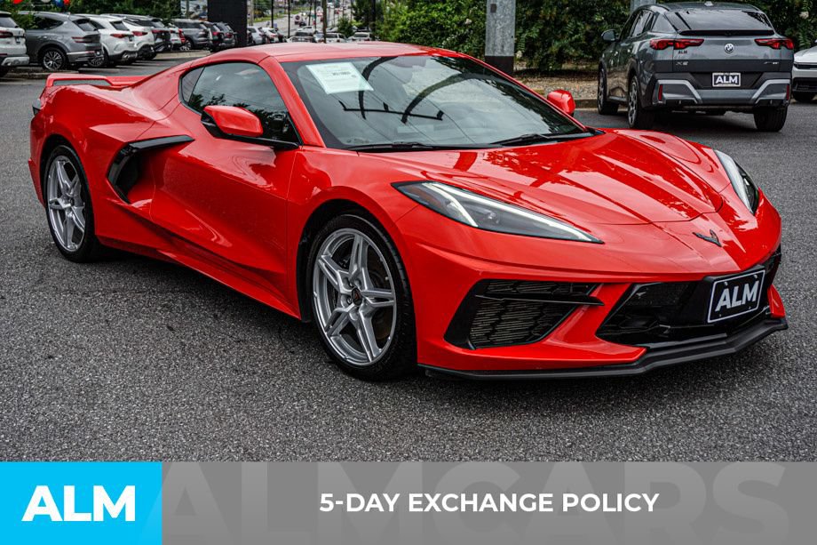 Used 2021 Chevrolet Corvette Stingray Preferred Cpe w/ Z51 Performance Package RWD image 3