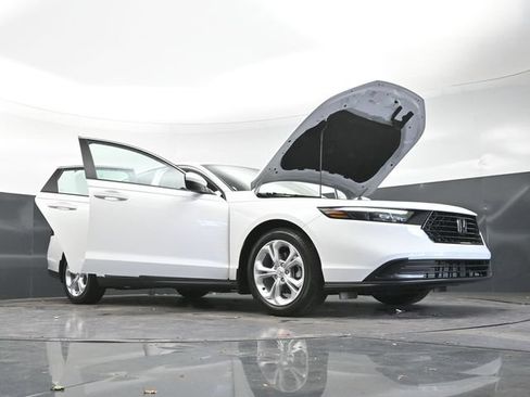 Used 2026 Honda Accord LX image 35