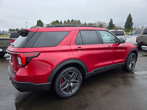 New 2026 Ford Explorer ST-Line w/ ST-Line Street Pack image 39