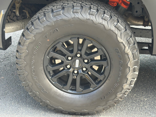Used 2025 Ford F150 Raptor AWD/4WD image 19