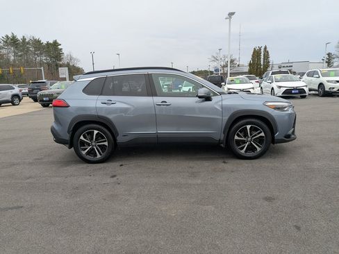 Used 2024 Toyota Corolla Cross XSE image 7