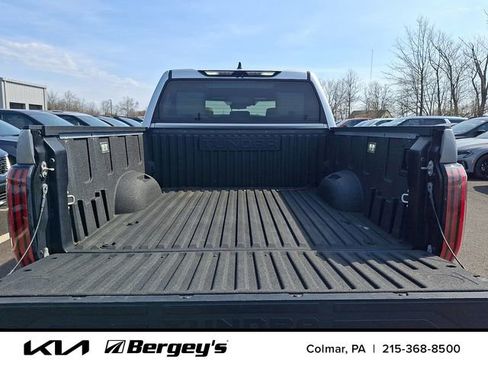 Used 2022 Toyota Tundra Capstone AWD/4WD image 34