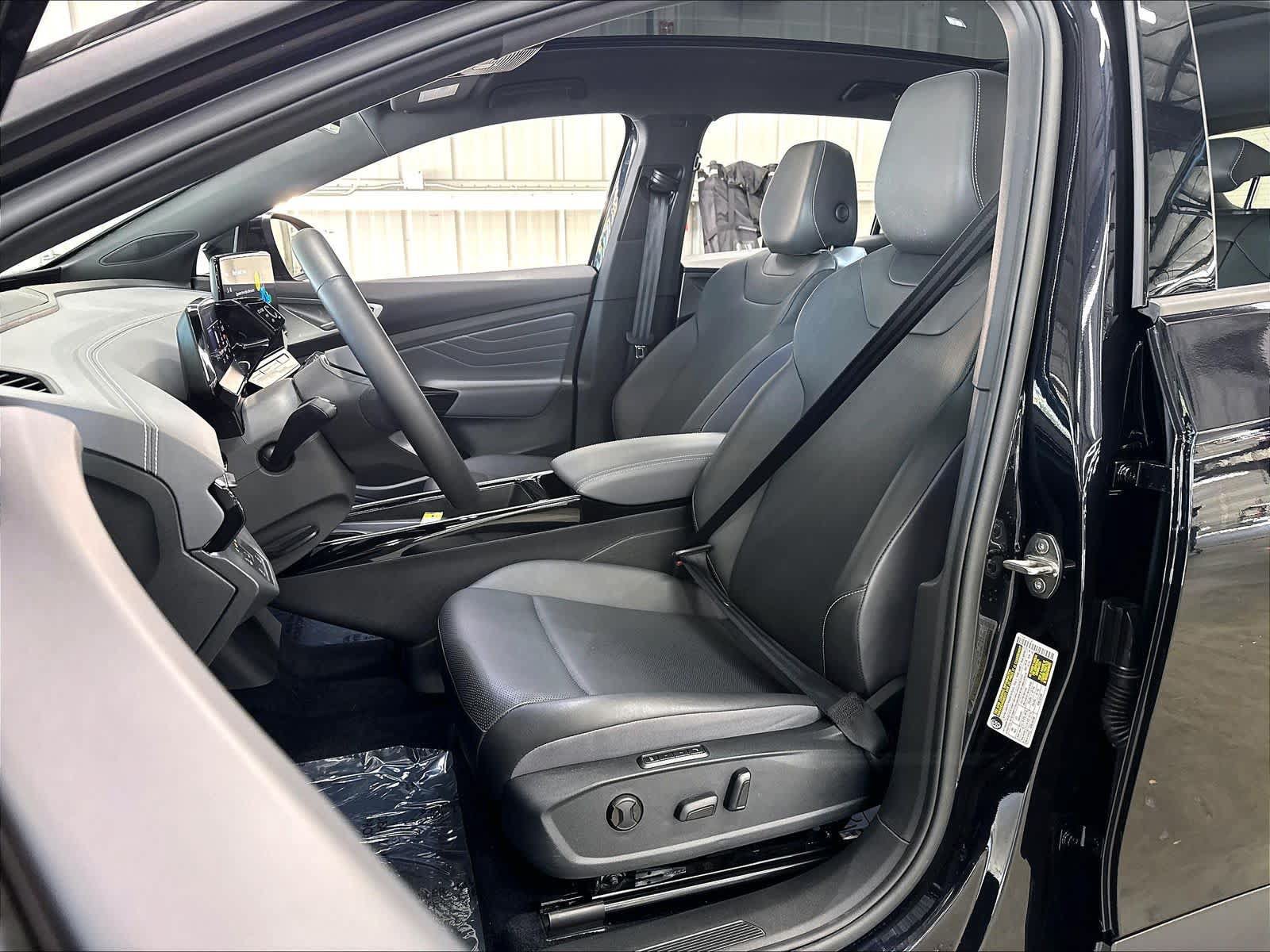 Used 2023 Volkswagen ID.4 Pro S RWD image 24