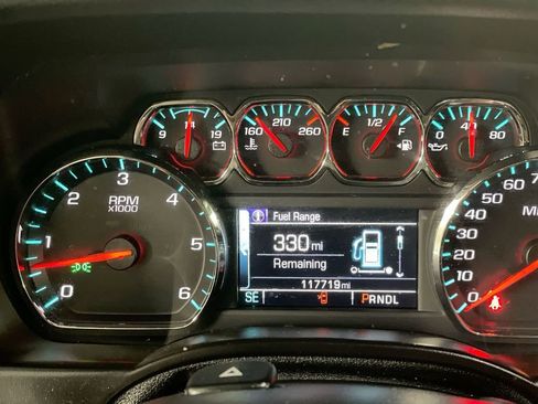 Used 2017 Chevrolet Tahoe LT image 12