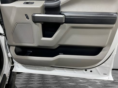 Used 2020 Ford F350 XLT image 11