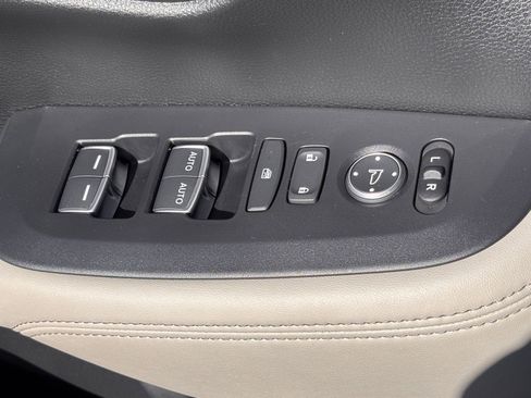 Certified 2024 Honda HR-V EX-L image 21