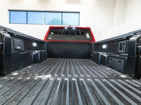 Used 2025 Toyota Tacoma TRD Off-Road w/ TRD Off Road Upgrade Package AWD/4WD image 44