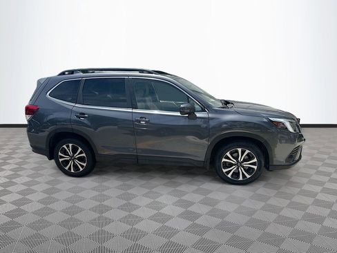 Used 2022 Subaru Forester Limited w/ Popular Package #3 AWD/4WD image 5