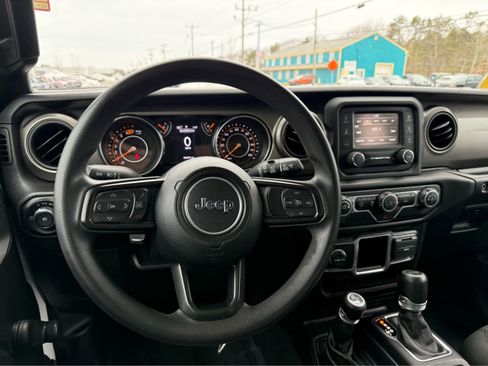 Used 2021 Jeep Wrangler Unlimited Sport image 16
