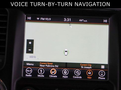 Used 2018 Jeep Grand Cherokee Altitude image 18